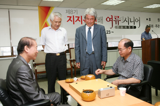 여류 대 시니어, 여덟 번째 맞대결 승자는?