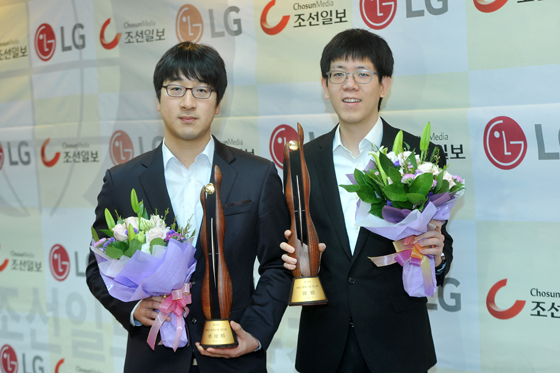LG배 첫우승한 강동윤, 우승상금 3억원 획득   