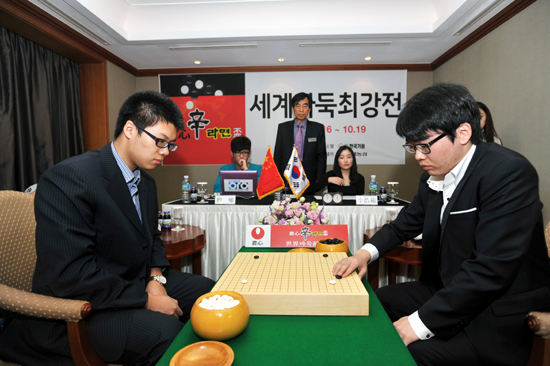 이호범, 중국 탄샤오 연승 저지하며 첫승 신고