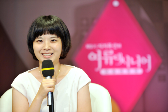 이슬아, 12년 전문기사 생활 접어