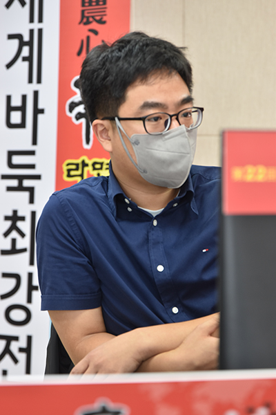 홍기표, 농심신라면배 데뷔전 승리로 장식