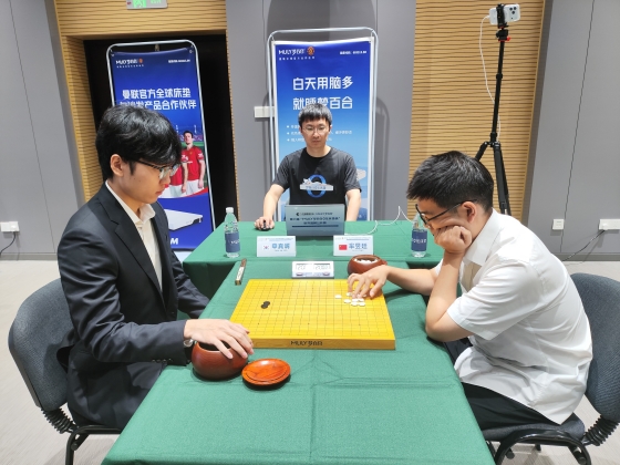 신진서, 몽백합배 홀로 16강행