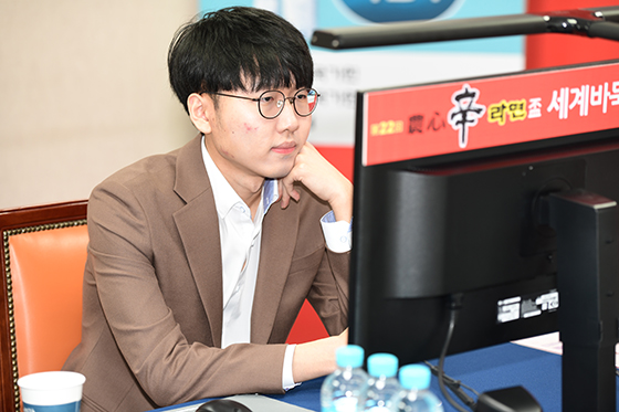 ▲신진서 9단은 24일 이치리키 료 9단을 상대로 4연승에 도전한다