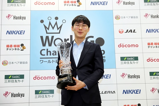 연승 행진 박정환, 2개월 연속 정상 지켜