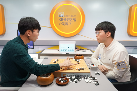 신진서, 바둑리그 2승 추가하며 35연승 질주