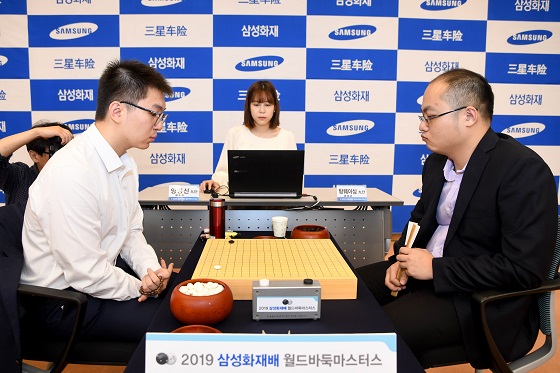 탕웨이싱, 삼성화재배 결승 1국 선승