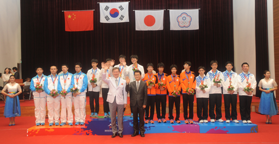 남자단체전 금 한국, 금1, 은3, 동2 획득 
