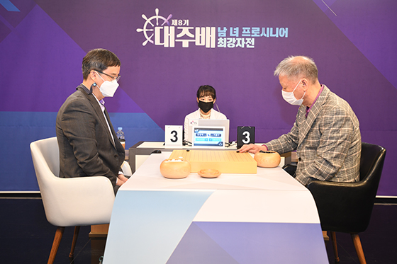 서봉수, 유창혁 꺾고 18년 만에 우승컵 들어올려