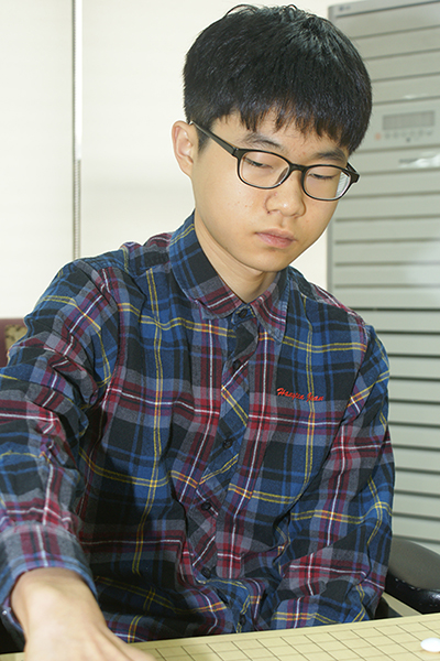 9단같은 초단 이동훈, 2단으로 승단