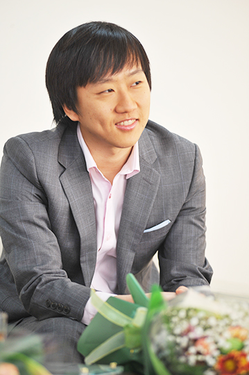 최철한, 통산 900승 고지 올라